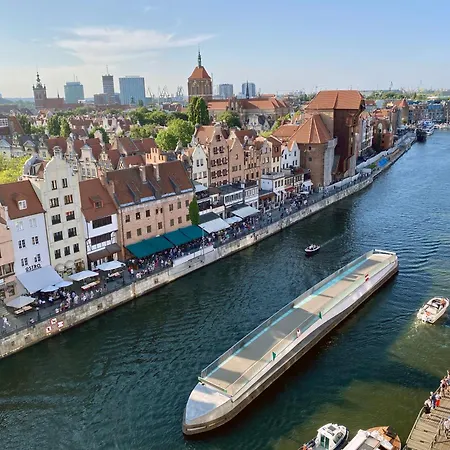 Old Town Apartment For Groups - River View - Five Bedrooms - Comfy Apartments Apartament