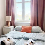 Lts Rent Comfortable River View & Art, Five Апартаменты *