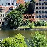 Lts Rent Comfortable River View & Art, Five Апартаменты *