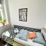 Lts Rent Comfortable River View & Art, Five