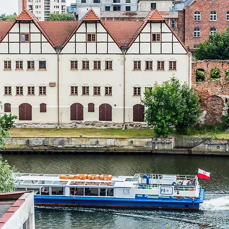 Old Town Apartment For Groups - River View - Five Bedrooms - Comfy Apartments Lejlighed *