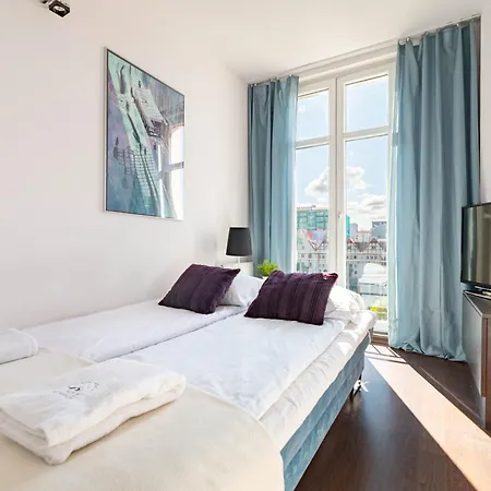 Old Town Apartment River View - Five Bedrooms Appartement *